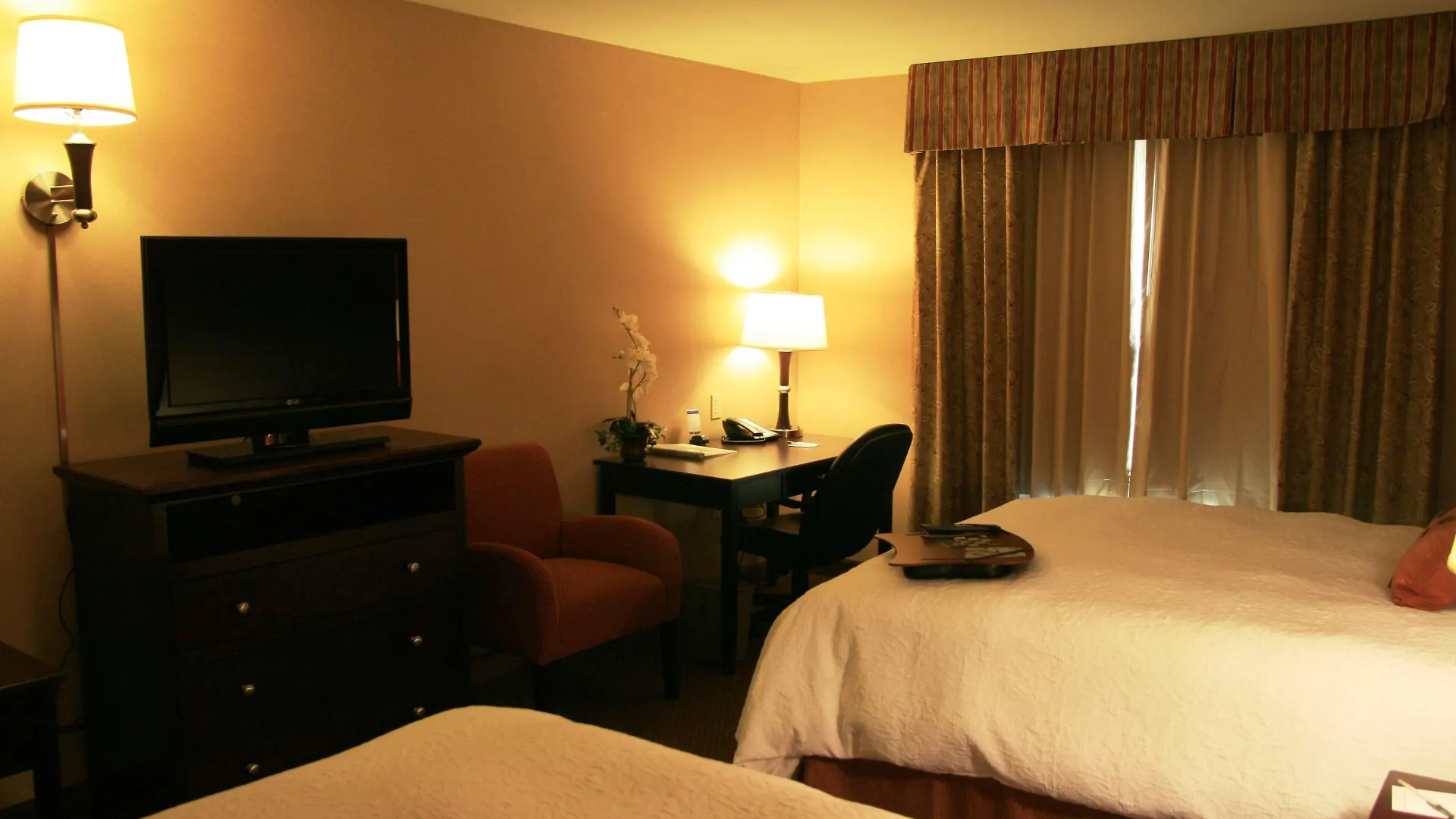 Hampton Inn Las Vegas/North Speedway USA